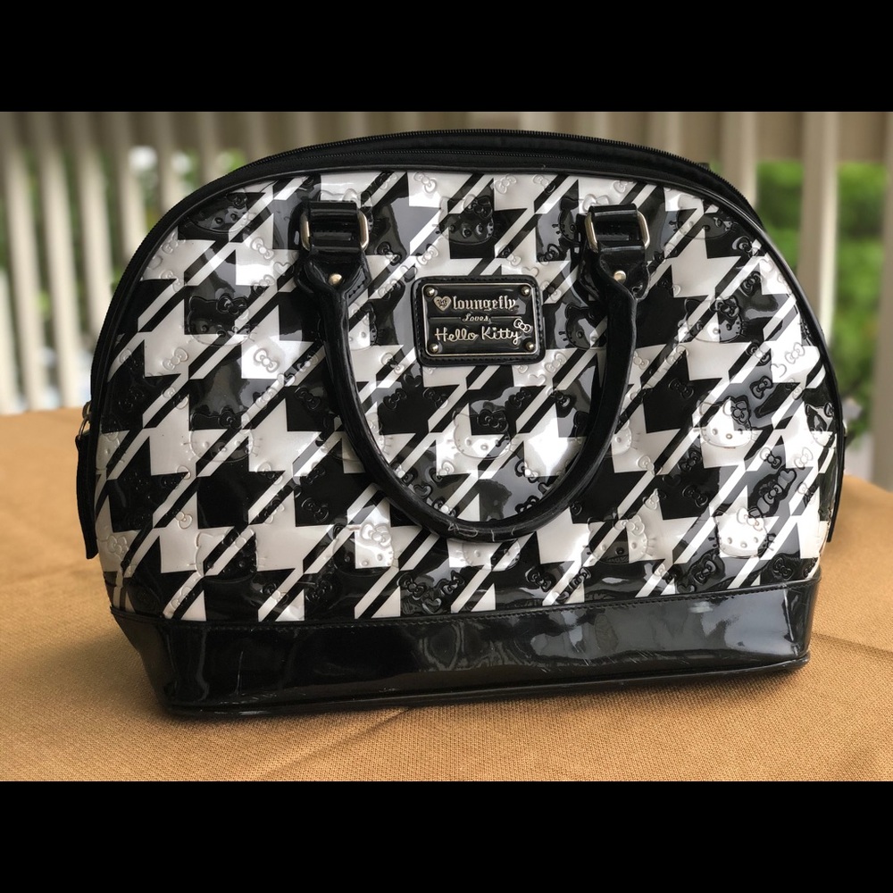 Loungefly Hello Kitty Houndstooth Bowler w wallet